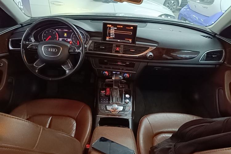 Used Audi A6L 2015 30 FSI Millionth Anniversary Comfort Model Center Console