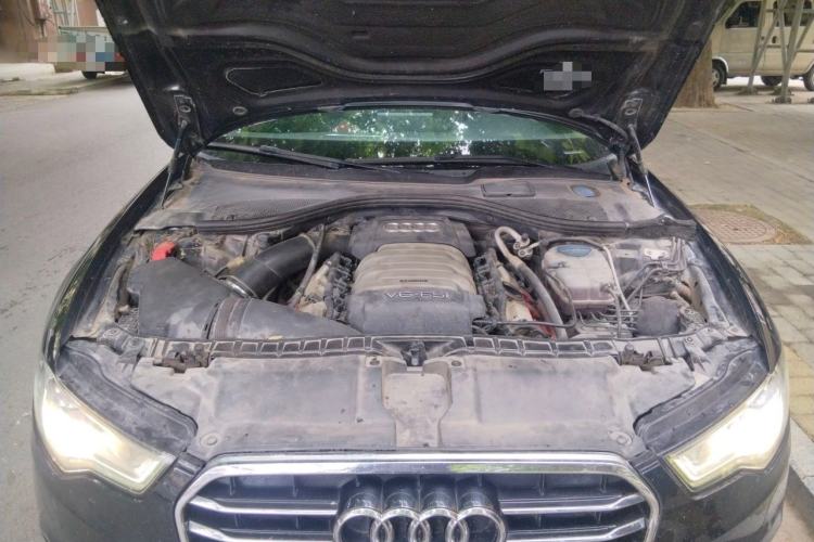 Used Audi A6L 2015 35 FSI quattro Comfort Model Engine Bay