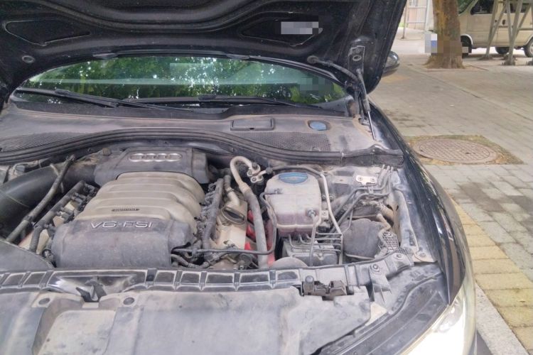 Used Audi A6L 2015 35 FSI quattro Comfort Model Engine Bay Left