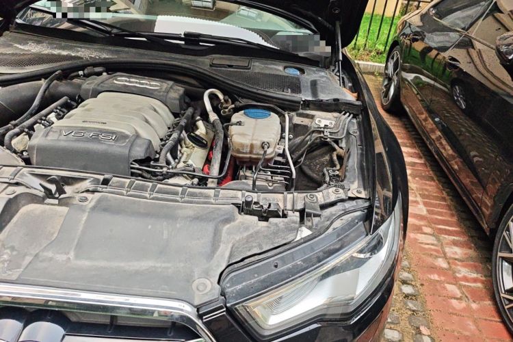 Used Audi A6L 2015 35 FSI quattro Comfort Model Engine Bay Left