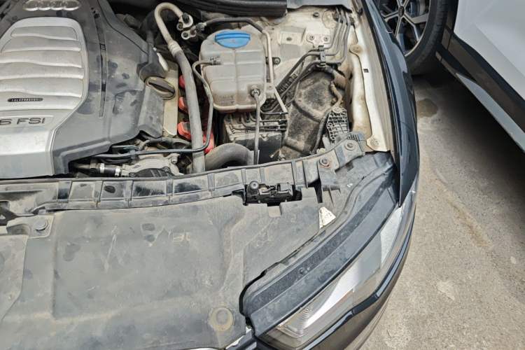 Used Audi A6L 2015 30 FSI Millionth Anniversary Comfort Model Engine Bay Left