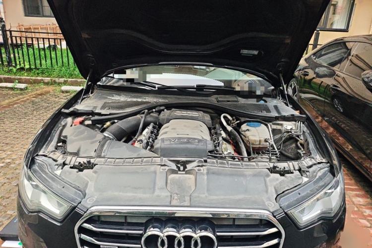 Used Audi A6L 2015 35 FSI quattro Comfort Model Engine Bay