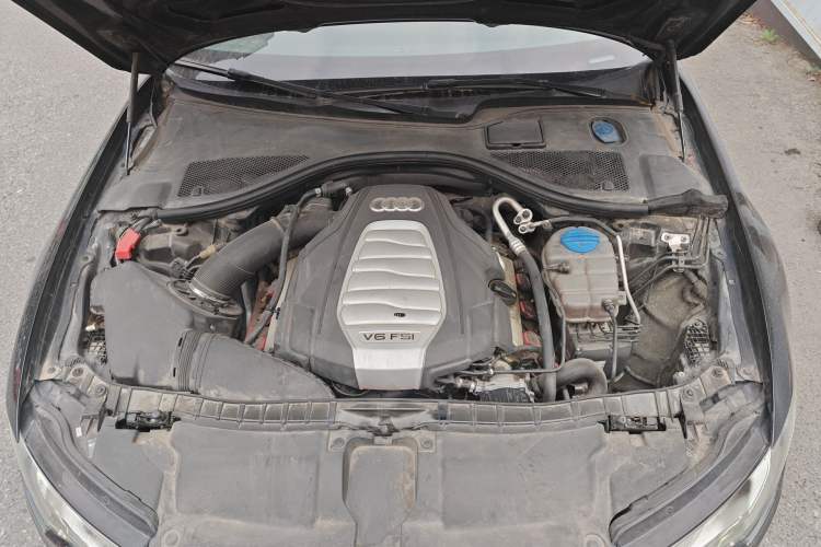 Used Audi A6L 2015 30 FSI Millionth Anniversary Comfort Model Engine Bay