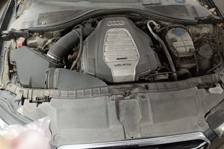 Used Audi A6L 2015 30 FSI Millionth Anniversary Comfort Model Engine Bay