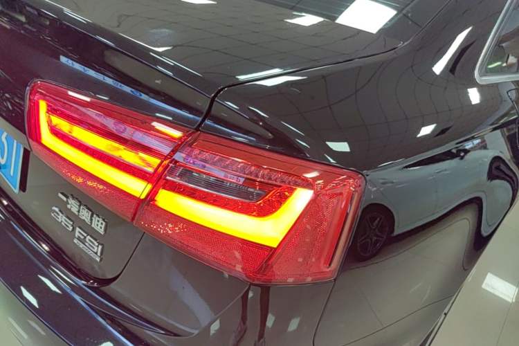 Used Audi A6L 2015 35 FSI quattro Comfort Model Exterior 3
