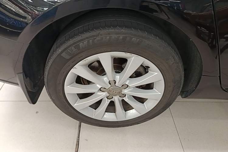 Used Audi A6L 2015 30 FSI Millionth Anniversary Comfort Model Exterior 5