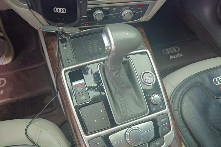 Used Audi A6L 2015 TFSI Millionth Anniversary Intelligent Model Gear Lever