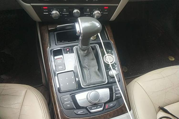 Used Audi A6L 2015 TFSI Millionth Anniversary Intelligent Model Gear Lever