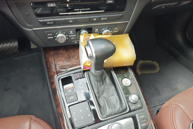 Used Audi A6L 2015 TFSI Millionth Anniversary Intelligent Model Gear Lever