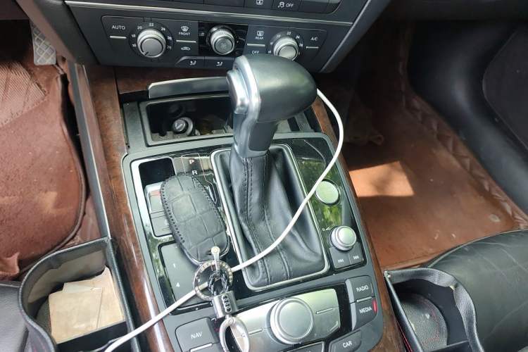 Used Audi A6L 2015 TFSI Millionth Anniversary Intelligent Model Gear Lever