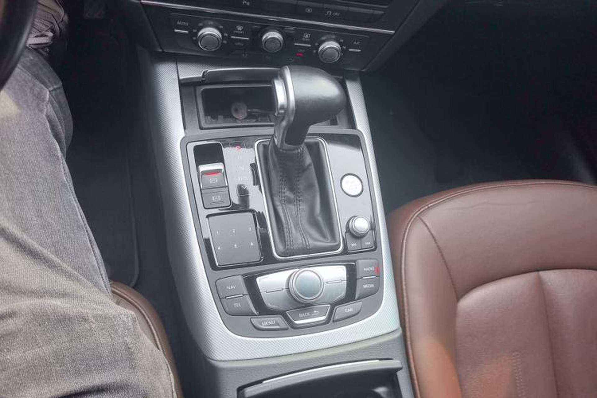 Used Audi A6L 2015 TFSI Millionth Anniversary Intelligent Model Gear Lever