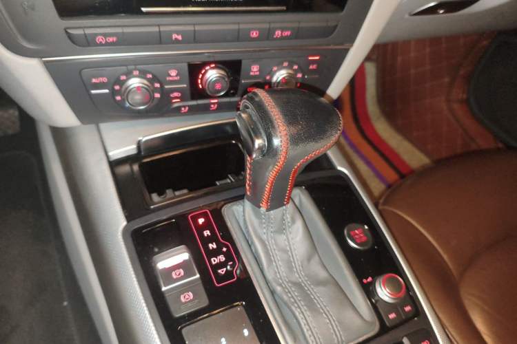 Used Audi A6L 2015 TFSI Millionth Anniversary Intelligent Model Gear Lever