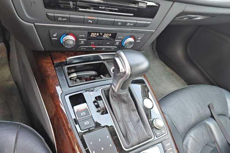Used Audi A6L 2015 30 FSI Millionth Anniversary Comfort Model Gear Lever