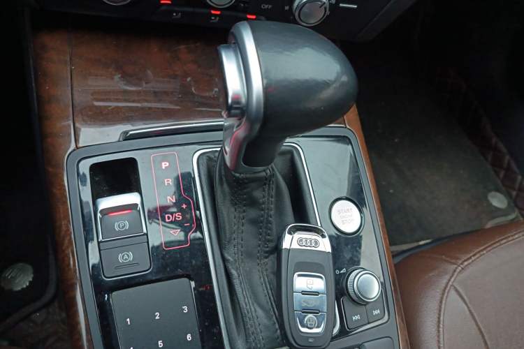 Used Audi A6L 2015 TFSI Millionth Anniversary Intelligent Model Gear Lever