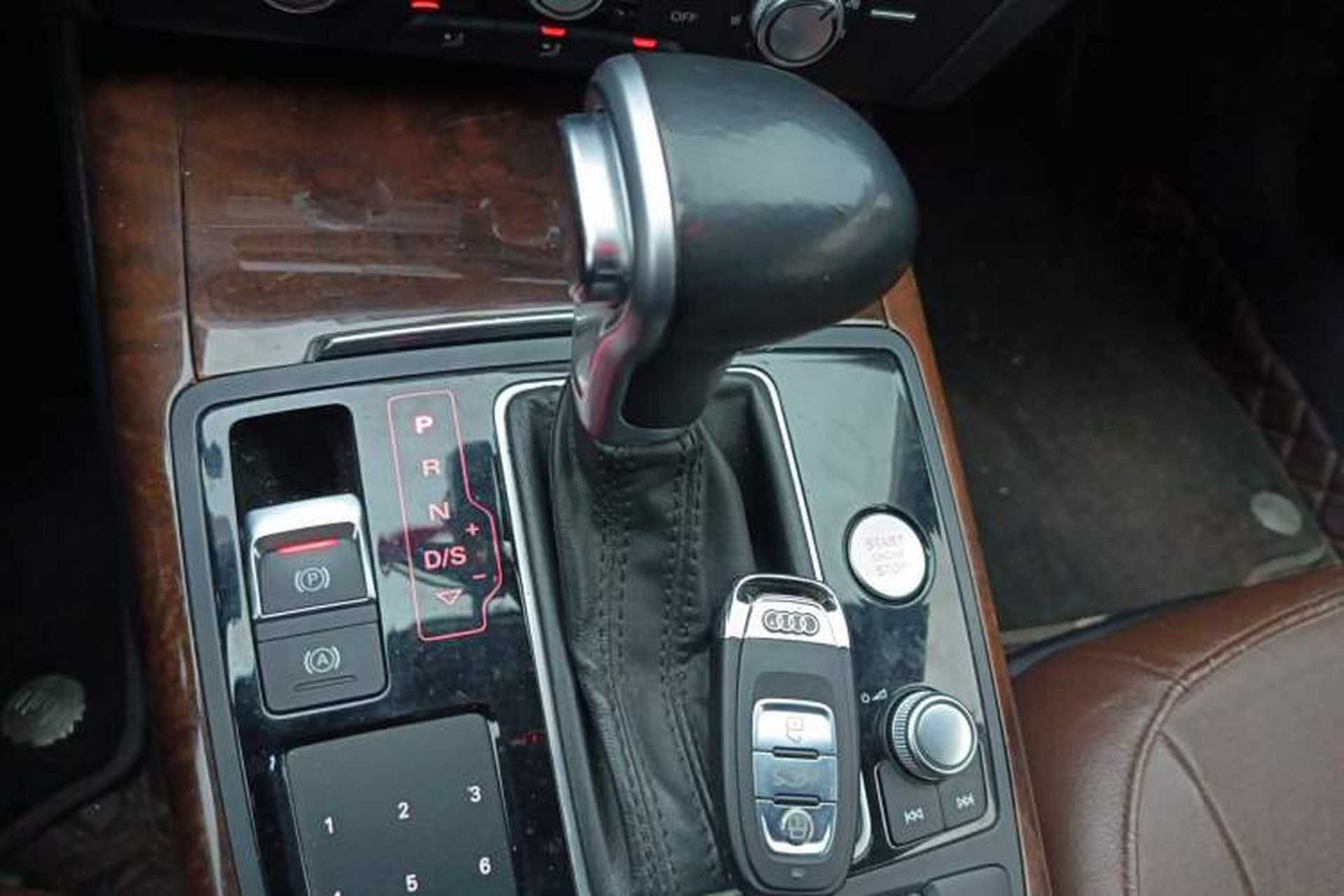 Used Audi A6L 2015 TFSI Millionth Anniversary Intelligent Model Gear Lever