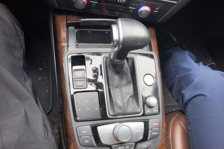 Used Audi A6L 2015 30 FSI Millionth Anniversary Comfort Model Gear Lever