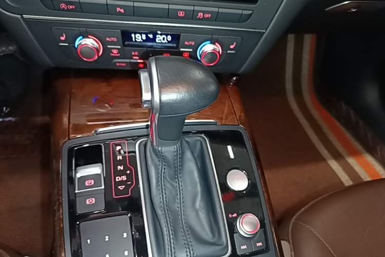 Used Audi A6L 2015 30 FSI Millionth Anniversary Comfort Model Gear Lever