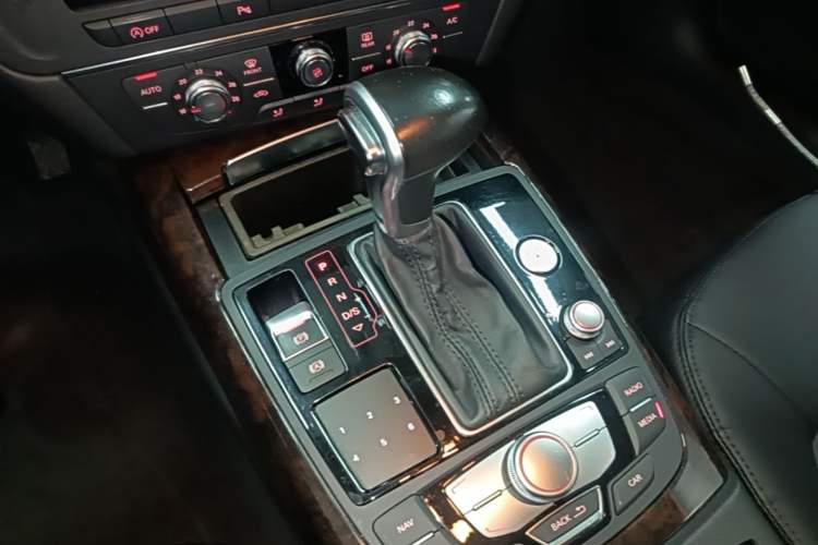 Used Audi A6L 2015 TFSI Millionth Anniversary Intelligent Model Gear Lever