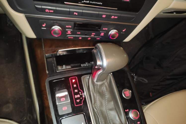 Used Audi A6L 2015 30 FSI Millionth Anniversary Comfort Model Gear Lever
