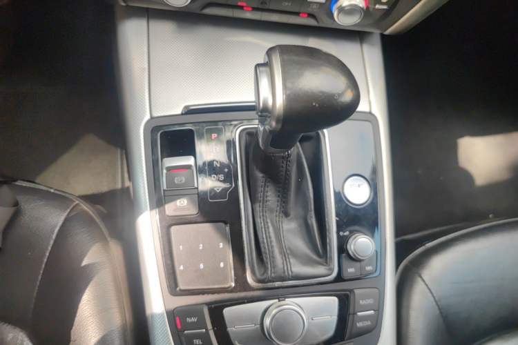 Used Audi A6L 2015 TFSI Millionth Anniversary Intelligent Model Gear Lever