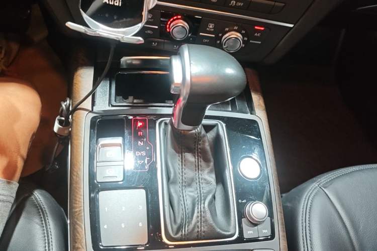 Used Audi A6L 2015 TFSI Millionth Anniversary Intelligent Model Gear Lever