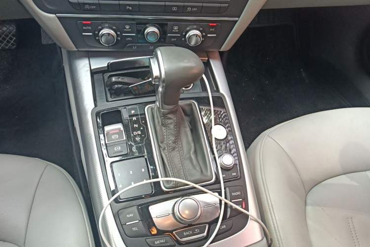 Used Audi A6L 2015 TFSI Millionth Anniversary Intelligent Model Gear Lever