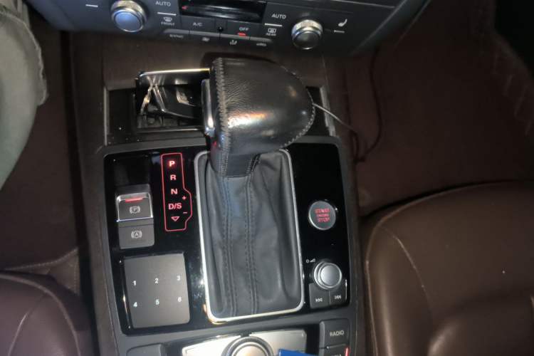 Used Audi A6L 2015 35 FSI quattro Technology Edition Gear Lever