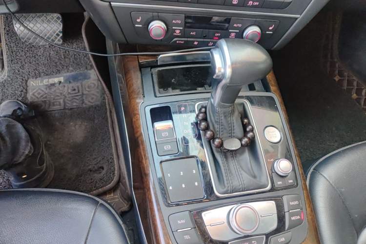 Used Audi A6L 2015 30 FSI Millionth Anniversary Comfort Model Gear Lever