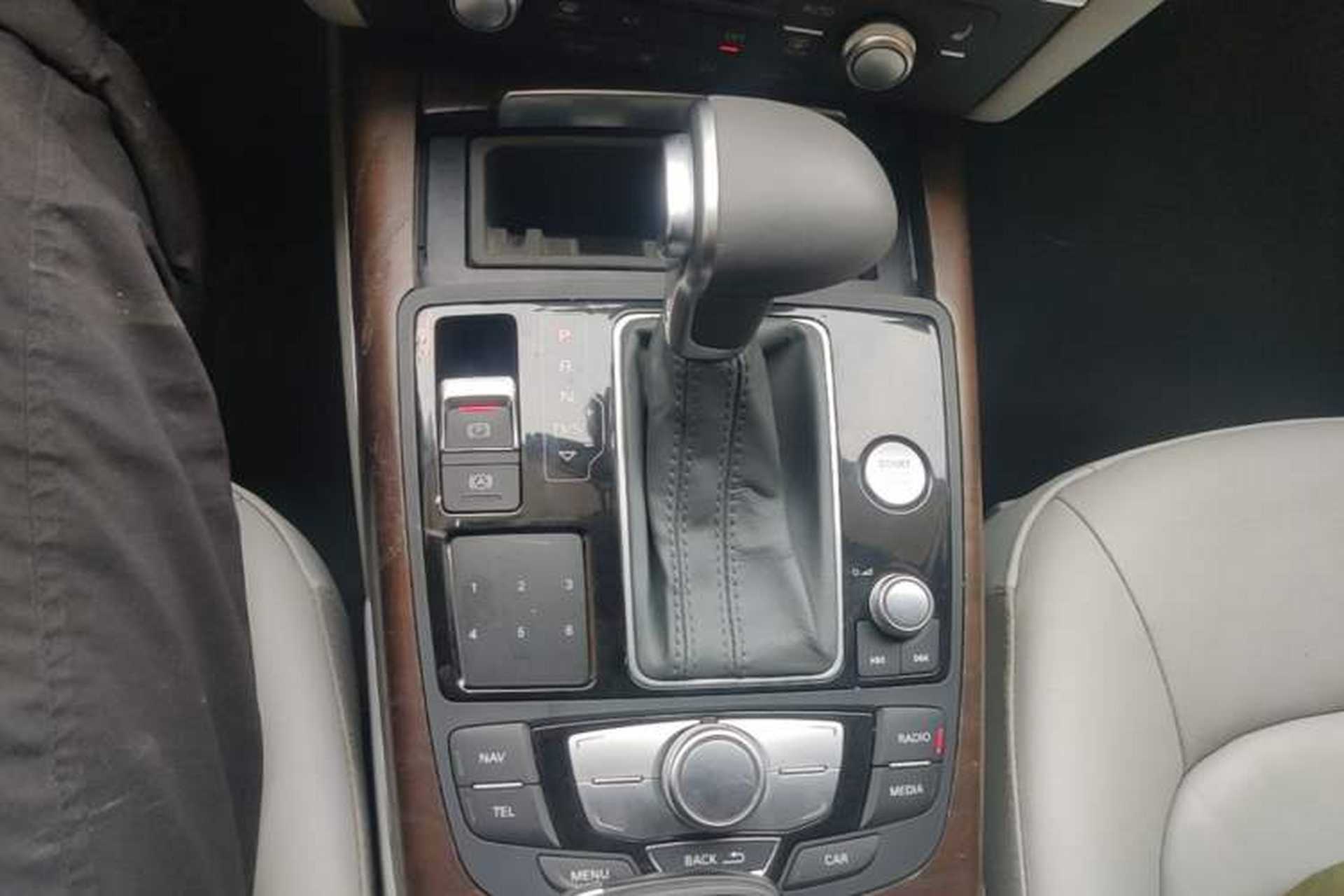 Used Audi A6L 2015 35 FSI quattro Technology Edition Gear Lever