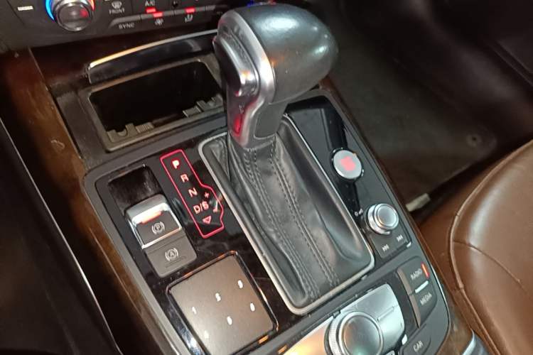 Used Audi A6L 2015 30 FSI Millionth Anniversary Comfort Model Gear Lever