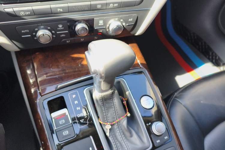 Used Audi A6L 2015 TFSI Millionth Anniversary Intelligent Model Gear Lever