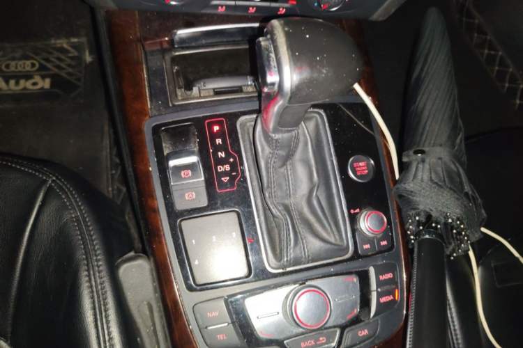 Used Audi A6L 2015 TFSI Millionth Anniversary Intelligent Model Gear Lever