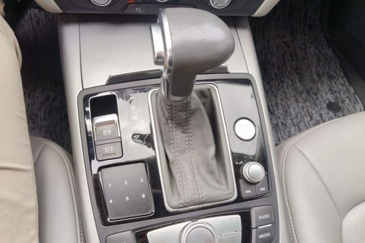 Used Audi A6L 2015 TFSI Millionth Anniversary Intelligent Model Gear Lever