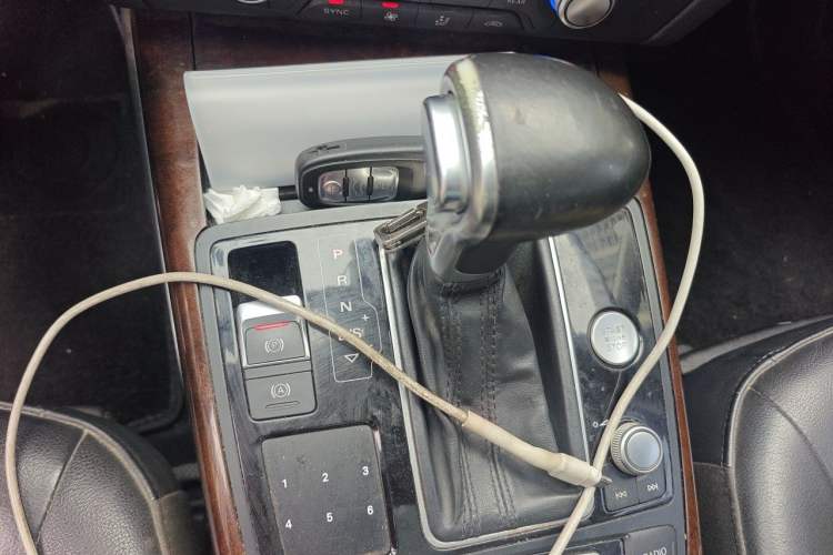 Used Audi A6L 2015 30 FSI Millionth Anniversary Comfort Model Gear Lever