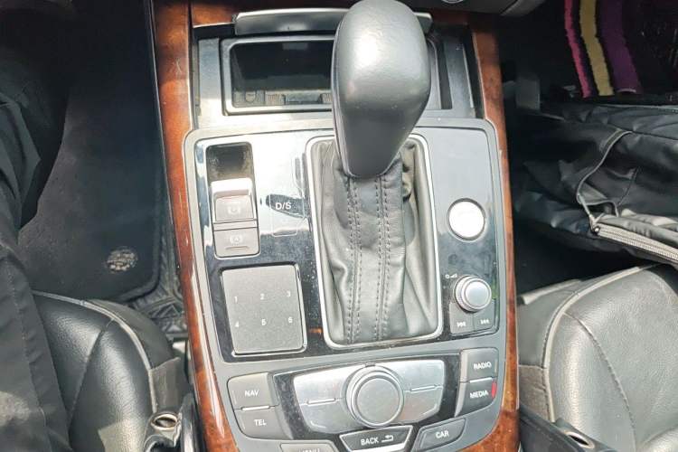 Used Audi A6L 2015 30 FSI Millionth Anniversary Comfort Model Gear Lever