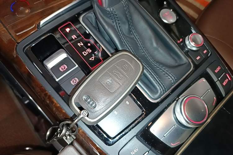 Used Audi A6L 2015 30 FSI Millionth Anniversary Comfort Model Interior 1