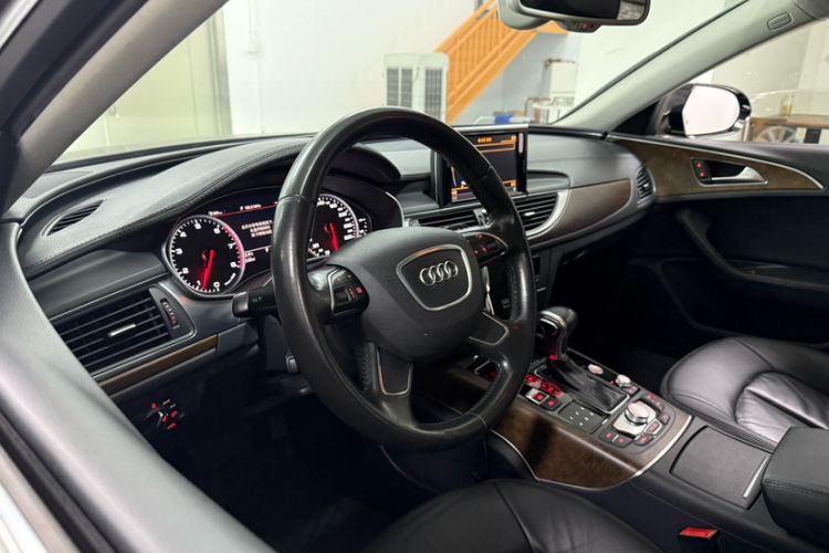 Used Audi A6L 2015 TFSI Millionth Anniversary Intelligent Model Interior 4