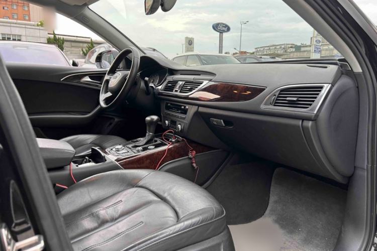 Used Audi A6L 2015 30 FSI Millionth Anniversary Comfort Model Interior 5