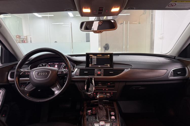 Used Audi A6L 2015 TFSI Millionth Anniversary Intelligent Model Interior 9