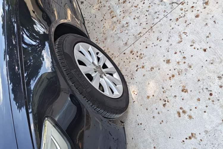Used Audi A6L 2015 30 FSI Millionth Anniversary Comfort Model Left Front Wheel Hub