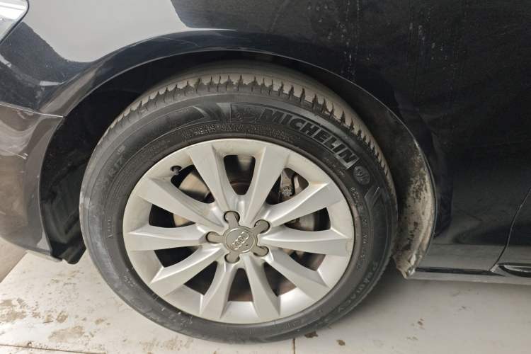 Used Audi A6L 2015 30 FSI Millionth Anniversary Comfort Model Left Front Wheel Hub