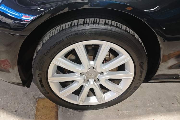 Used Audi A6L 2015 TFSI Millionth Anniversary Intelligent Model Left Front Wheel Hub