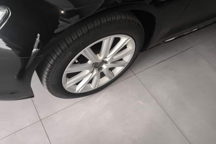 Used Audi A6L 2015 35 FSI quattro Technology Edition Left Front Wheel Hub