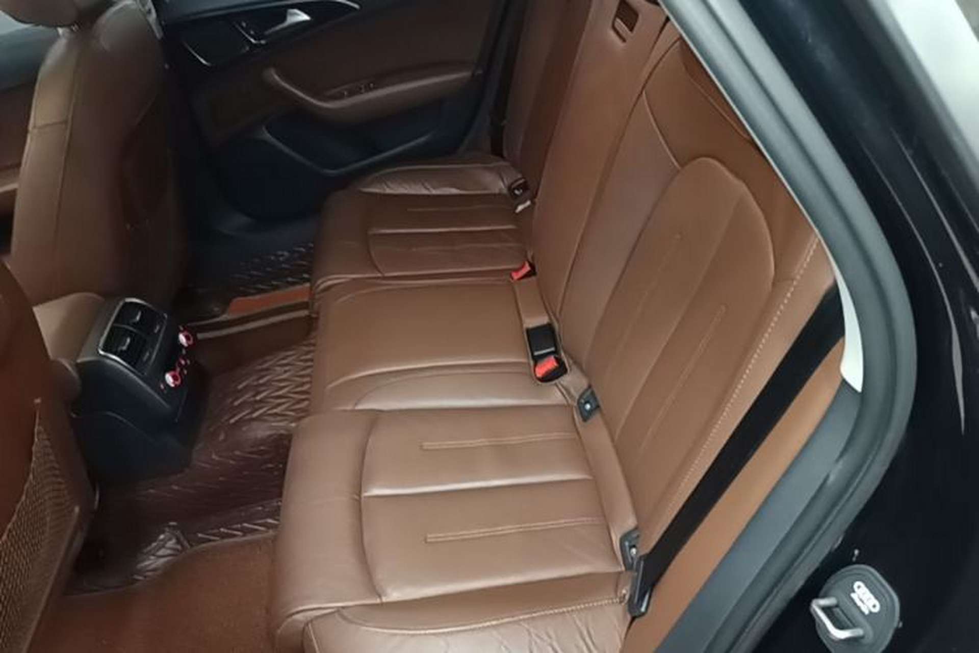 Used Audi A6L 2015 30 FSI Millionth Anniversary Comfort Model Left Rear Seat