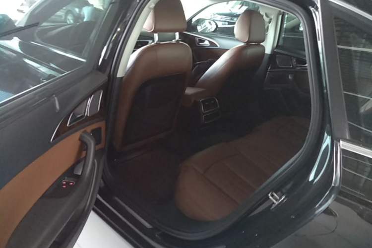Used Audi A6L 2015 TFSI Millionth Anniversary Intelligent Model Left Rear Seat