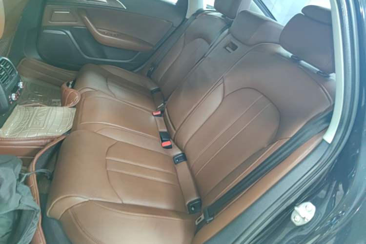 Used Audi A6L 2015 35 FSI quattro Comfort Model Left Rear Seat
