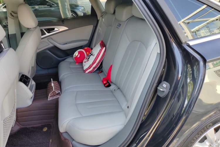 Used Audi A6L 2015 TFSI Millionth Anniversary Intelligent Model Left Rear Seat