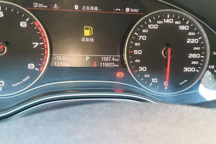 Used Audi A6L 2015 TFSI Millionth Anniversary Intelligent Model Odometer Close Up