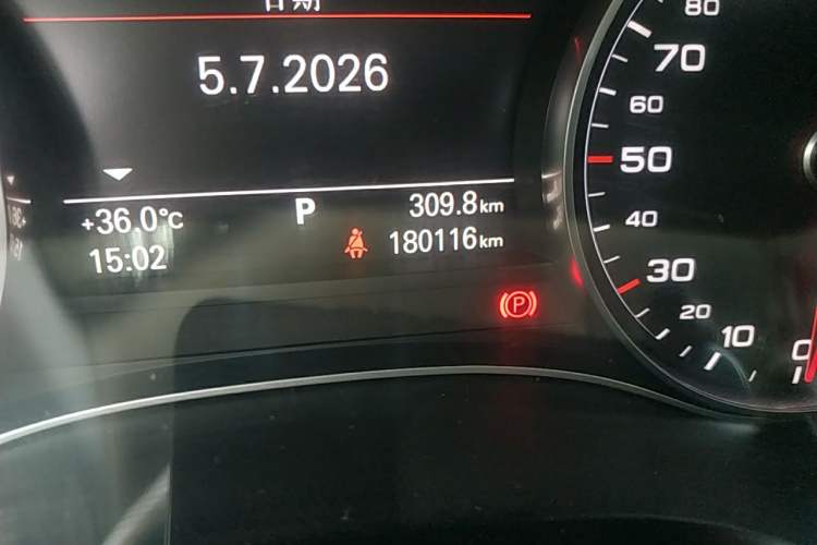 Used Audi A6L 2015 TFSI Millionth Anniversary Intelligent Model Odometer Close Up