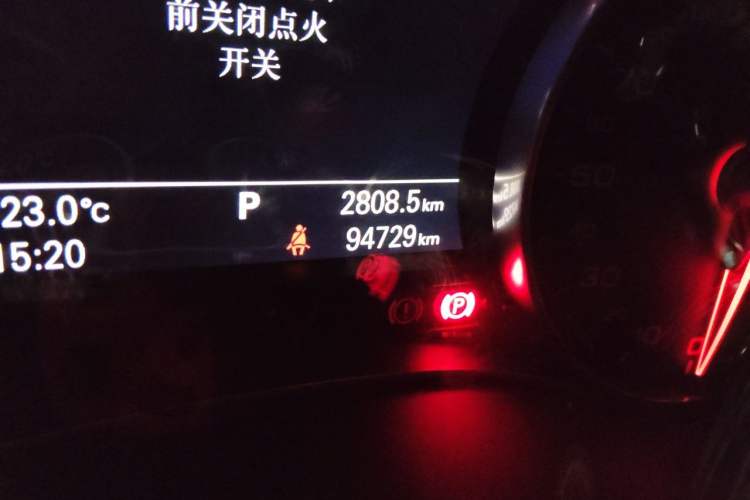 Used Audi A6L 2015 TFSI Millionth Anniversary Intelligent Model Odometer Close Up